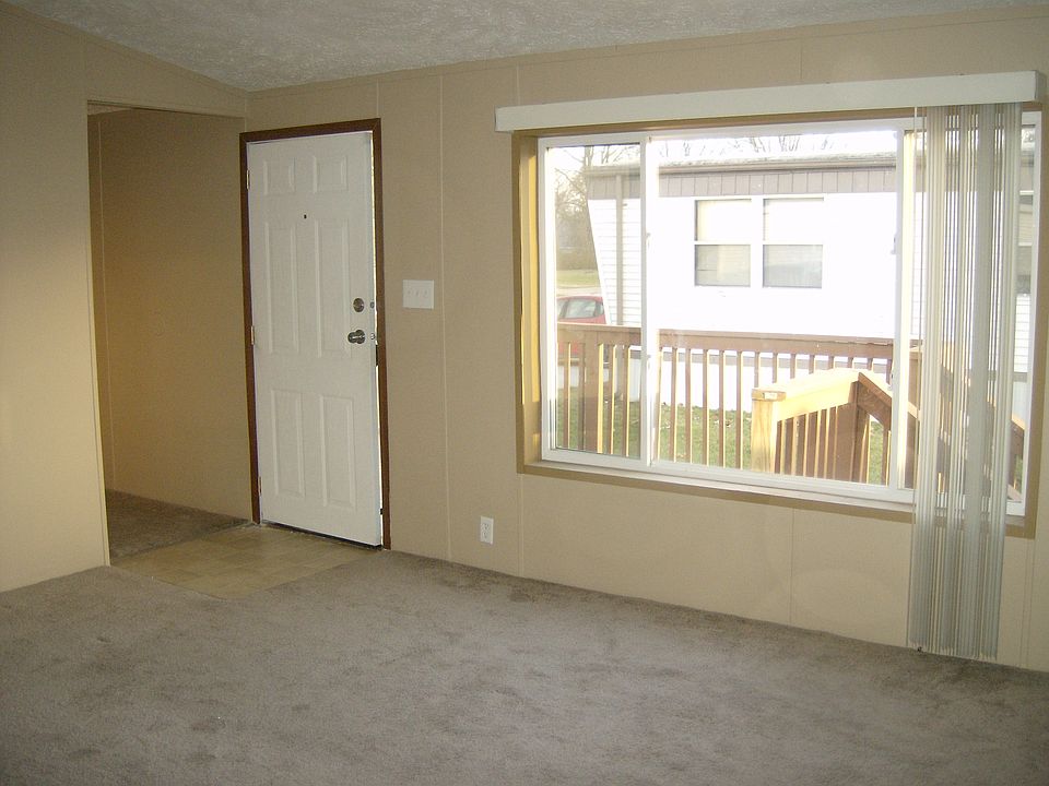 2nd image of 17252 Roberts Dr