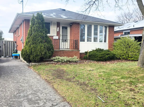 134 Keewatin St S, Oshawa, ON L1H 6Z3