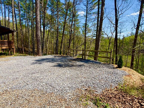 3rd image of 246 Dickey Rd