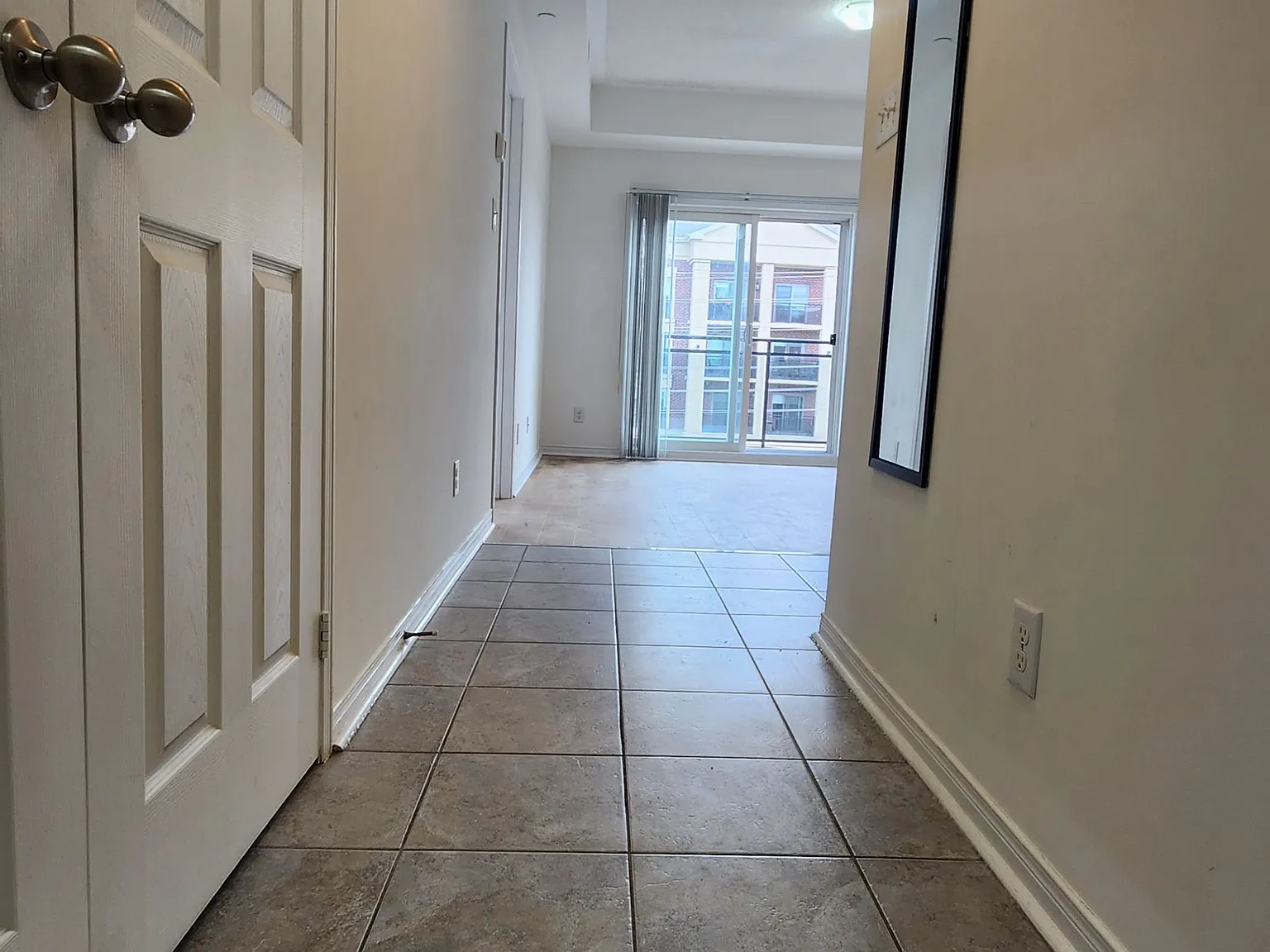 1 bed, $2,190 — Photo 4
