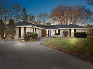 2849 Centerville Rd, Little Canada, MN 55117