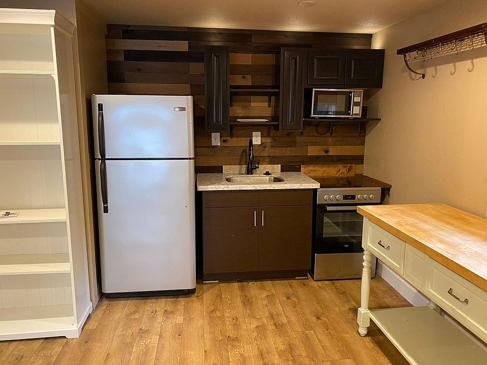 1st image of 1005 N Stevens St #B