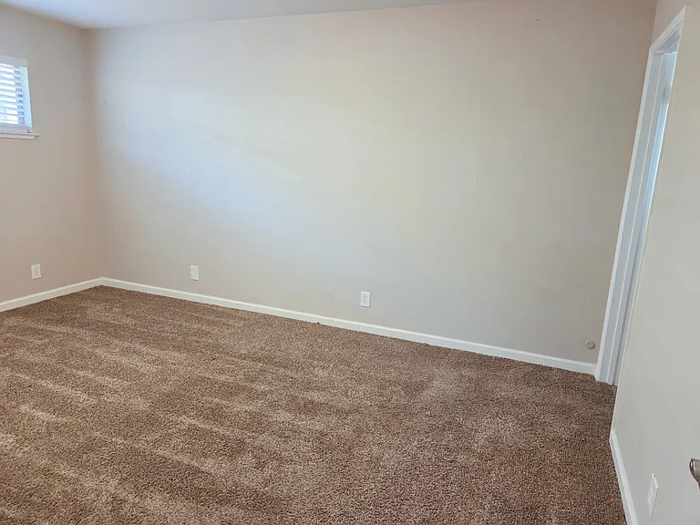 1108 Boynton Ave — Photo 12
