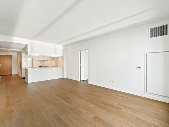 99 Hudson Street image 4 of 18