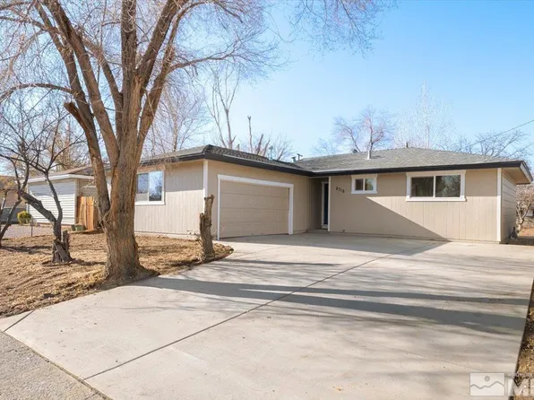 2715 Grose Ln, Sparks, NV 89431