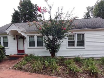 1125 Jonestown Rd, Winston Salem, NC, 27103