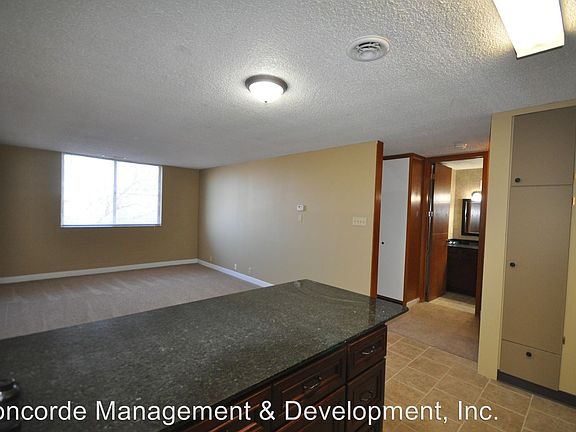 3rd image of 1801 J St APT 107