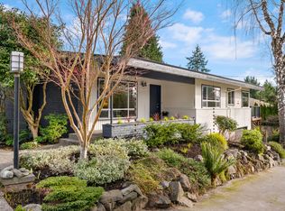 3621 SW 110th St, Seattle, WA 98146