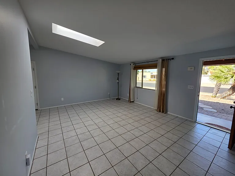 240 E La Huerta — Photo 9