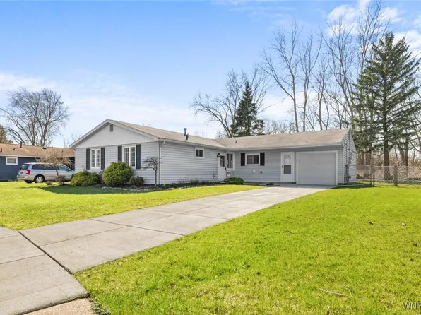 104 Susan Dr, Depew, NY 14043