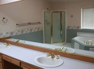 24511 SE 387th St, Enumclaw, WA 98022
