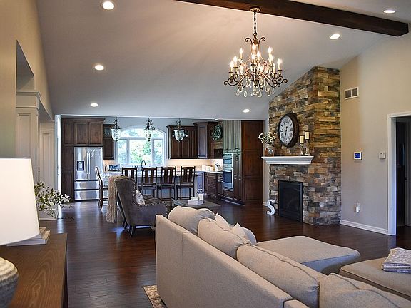Entryway/Great Room