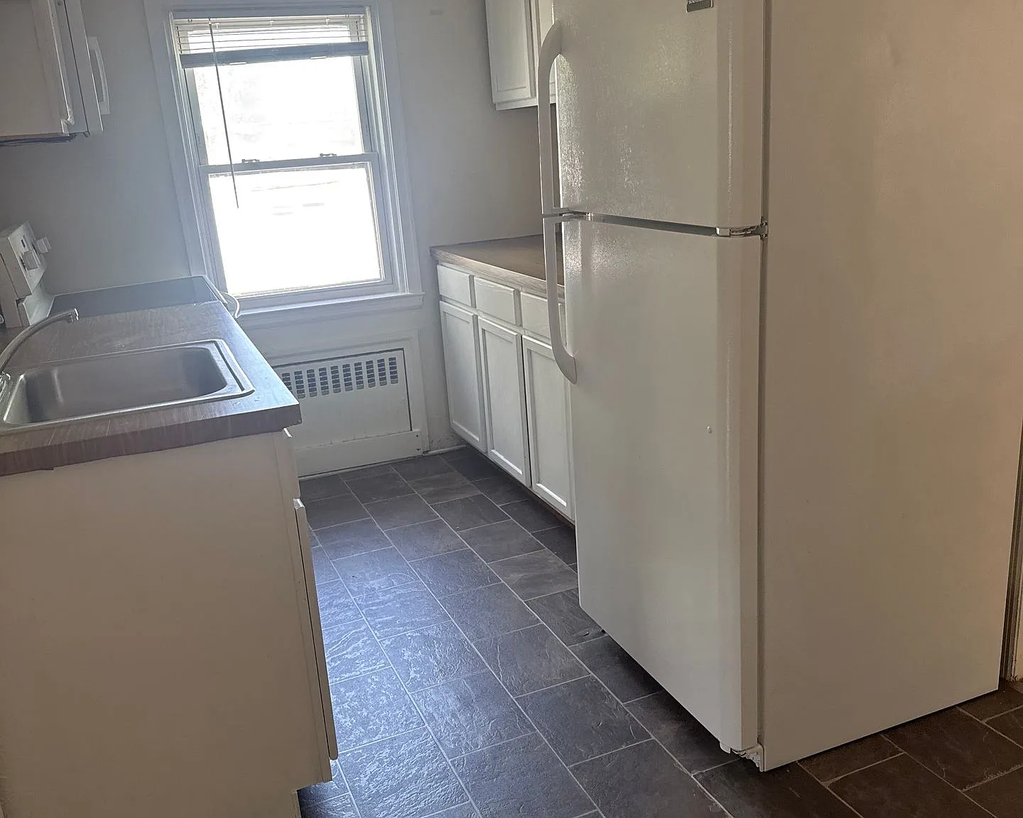 2228 W Allen Street — Photo 3