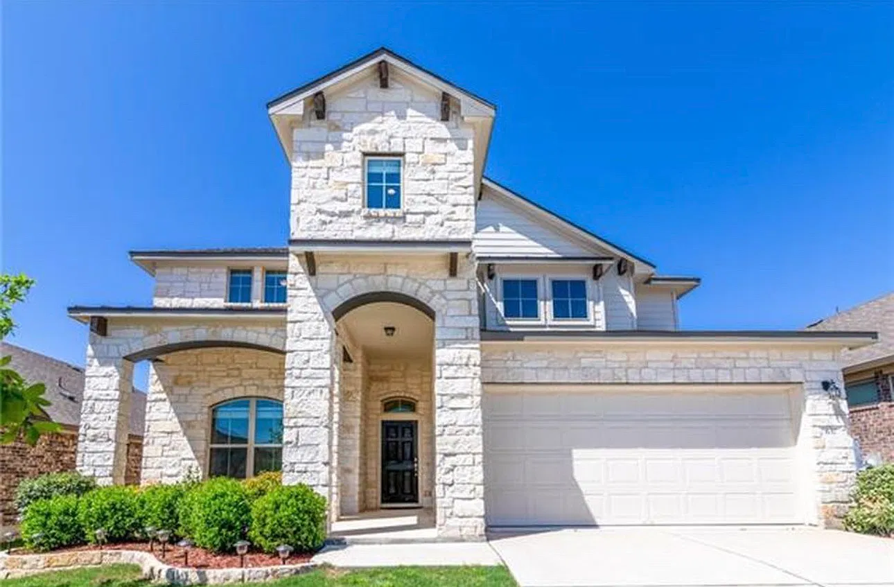 5 bed, 3238 sqft, $3,250 — Photo 1