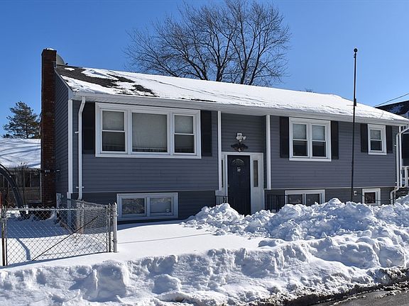 3rd image of 65 Winthrop St