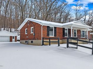 8199 Arnoldtown Rd, Louisville, KY 40214