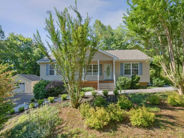 43 Lafayette Dr, Palmyra, VA 22963