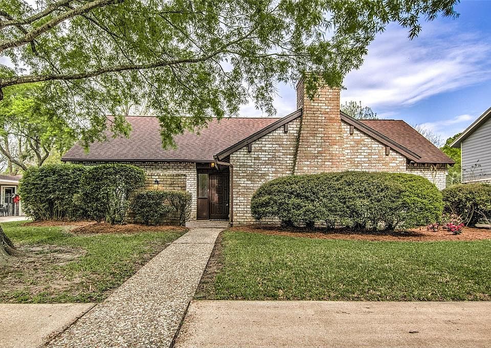 1st image of 4315 Parkmead Dr