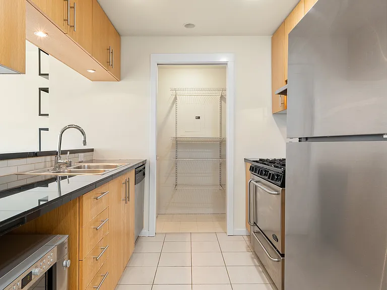 2721 1st Ave #503 — Photo 10