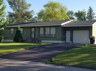 311 6th St, Milnor, ND 58060