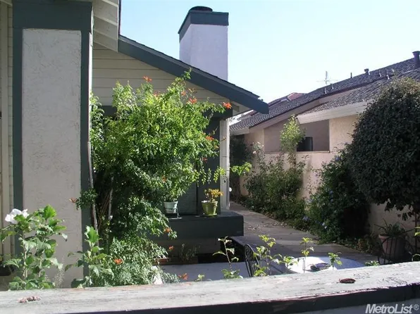 402 Mariner Point Way, Sacramento, CA 95831