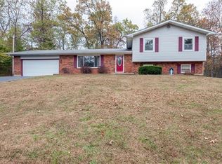 12577 Tall Pine Dr, Ste Genevieve, MO 63670