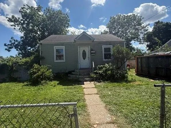 22 E Booker Avenue, Wyandanch, NY 11798