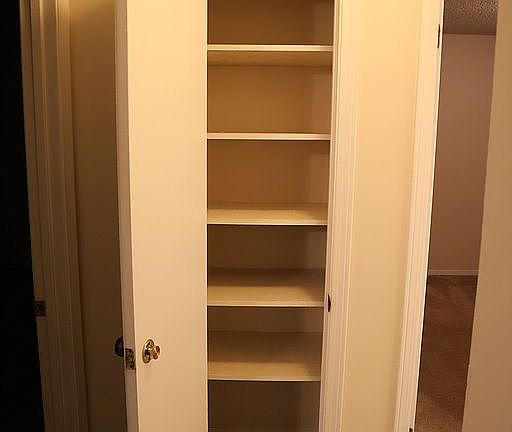 5th image of 2811 Langley Ave APT 212