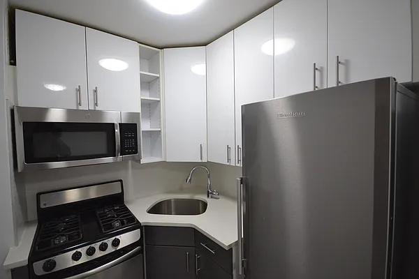 Rented by Silverstein Collection LLC  | media 3