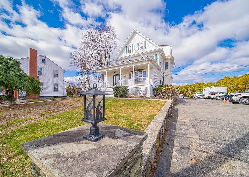 1st image of 2919 Pawtucket Ave