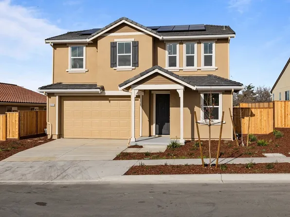 2090 Mint Dr, Hollister, CA 95023