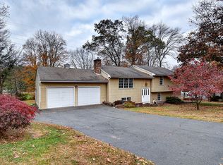 103 Kingswood Dr, Southington, CT 06489