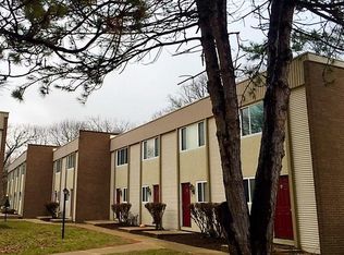 12213 N Woodcrest Dr APT A, Dunlap, IL 61525