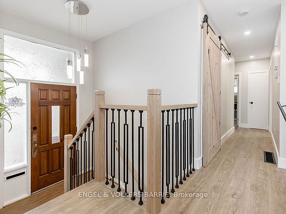 2nd image of 68 Ottaway Ave