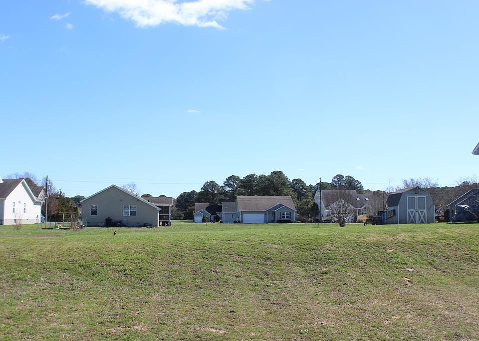 1st image of 161 Yardarm Dr