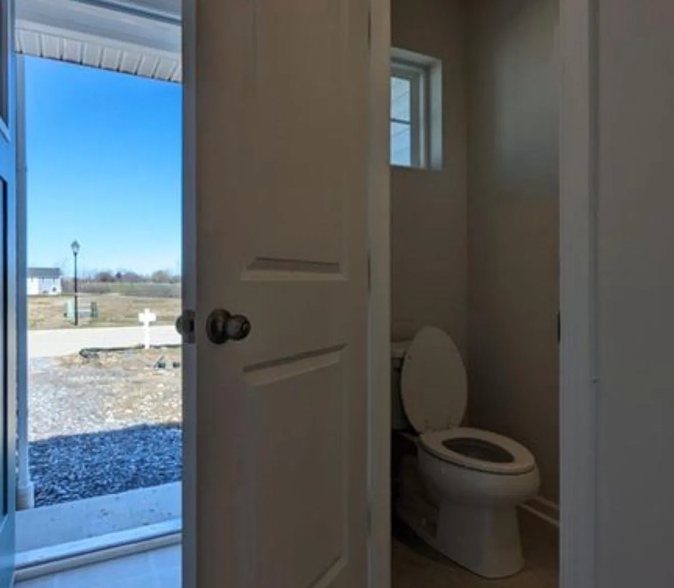 3 bed, 2.5 bath, 1498 sqft, $2,500 — Photo 3