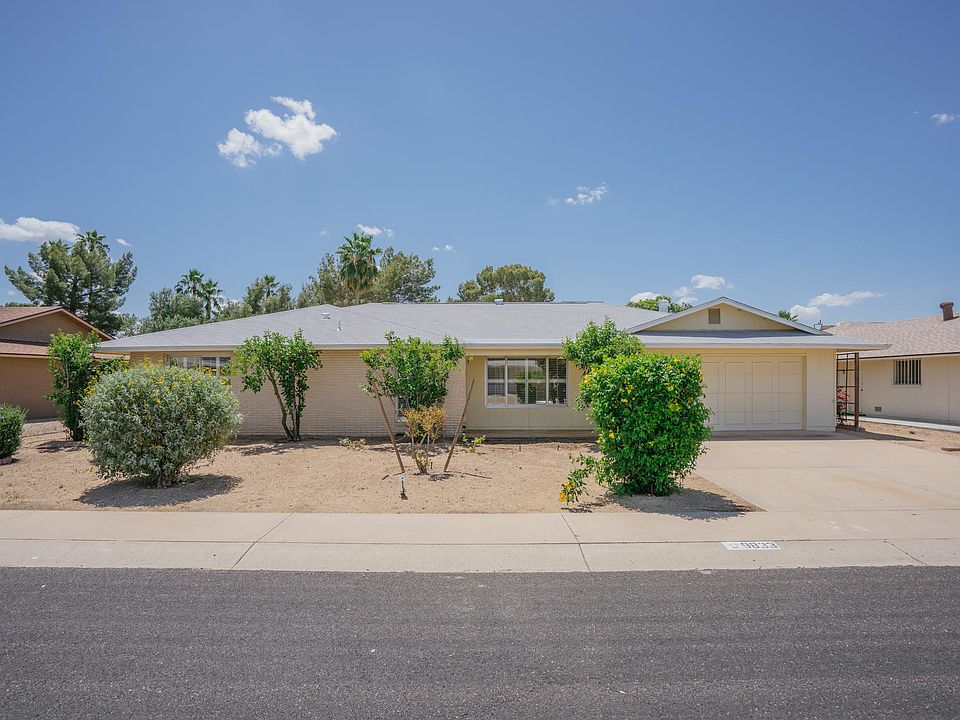 1st image of 9833 W Evergreen Dr