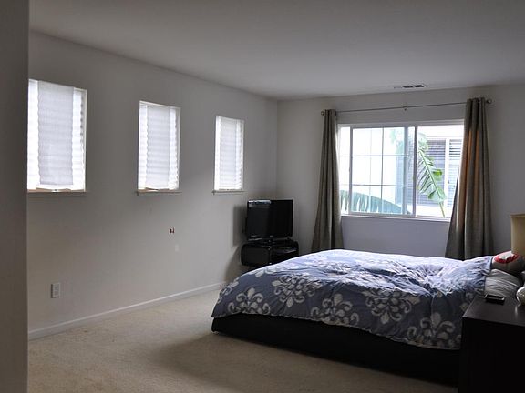 5th image of 2141 Kingsbury Cir
