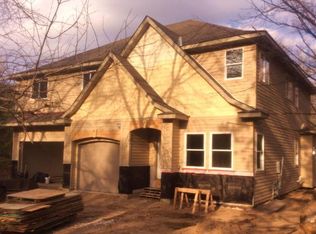 5025 Williston Rd S, Minnetonka, MN 55345