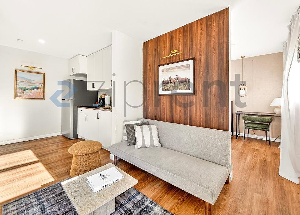 1st image of 12877 Borden Ave #1