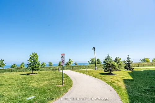 125 Shoreview Pl Photo 1