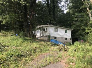 12341 W County Line Rd, Moores Hill, IN 47032