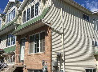 137 Woodcutters Ln, Staten Island, NY 10306
