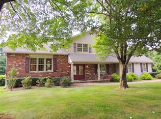 16 Lincoln Dr, Flanders, NJ 07836