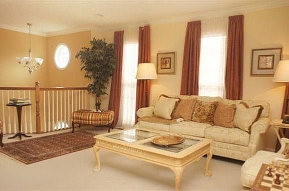 5th image of 7246 Mariemont Cres