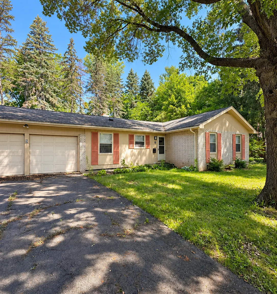 3 bed, 3000 sqft, $3,300 — Photo 1