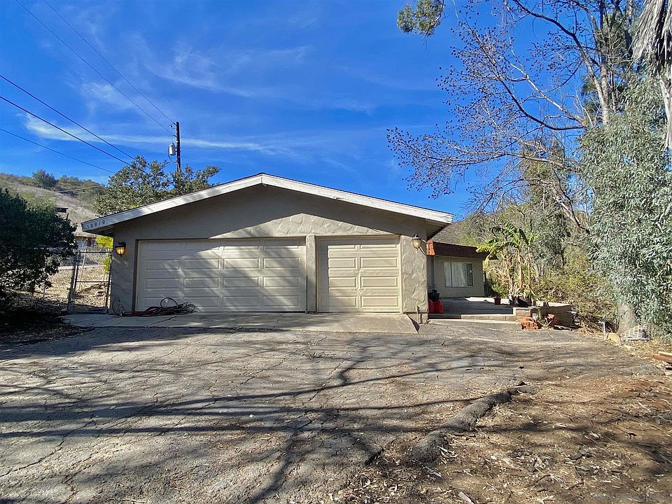 1st image of 10910 James Hill Dr