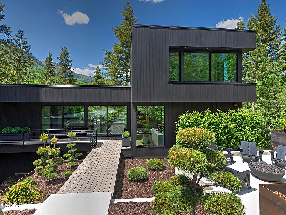 1st image of 3011 E Ridge Top Rd