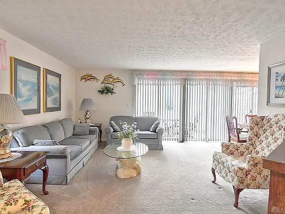 3rd image of 5657 Troy Villa Blvd