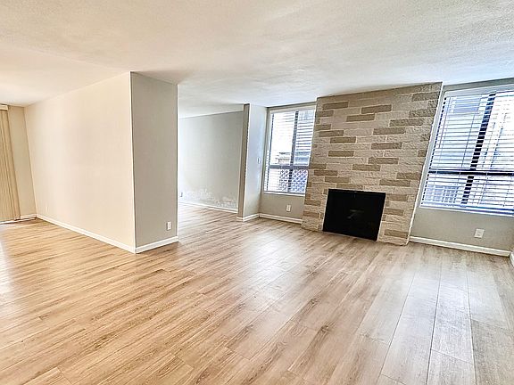 2nd image of 11908 Montana Ave APT 204